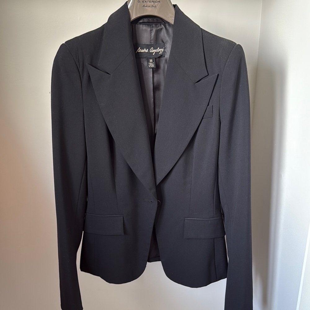 Sandra Angelozzi Black Blazer with Notched Lapels